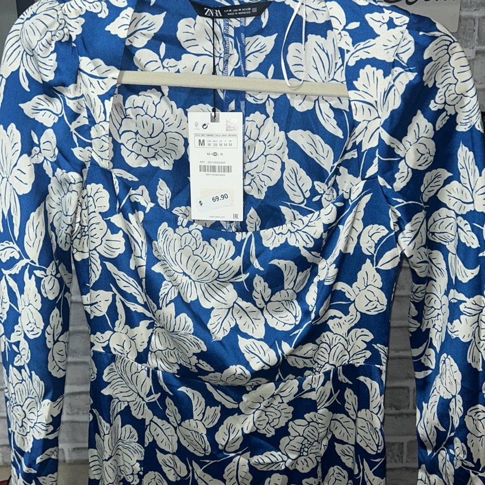 Zara Floral Dress - Picture 2 of 5